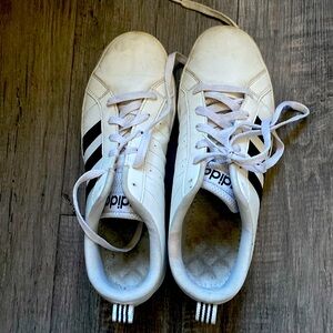 Adidas white low top shoes